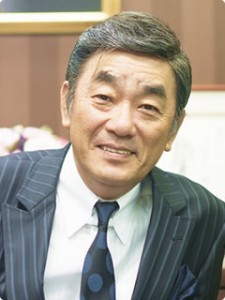 代表取締役社長　本山博文